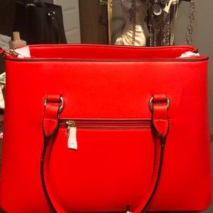 RED PURSE